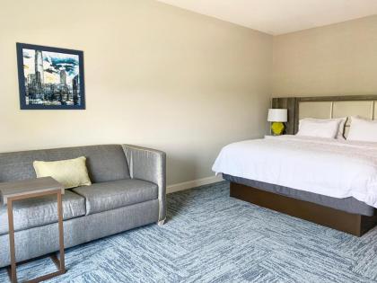 Hampton Inn Cranbury - image 9