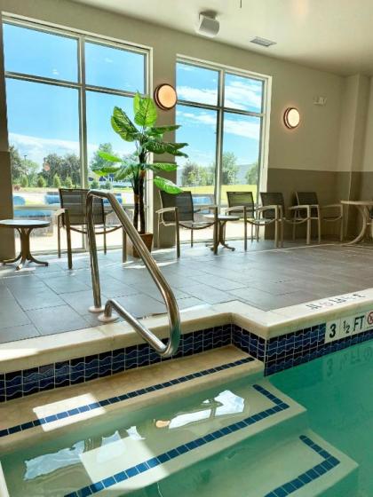 Hampton Inn Cranbury - image 14