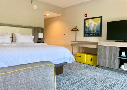 Hampton Inn Cranbury - image 8