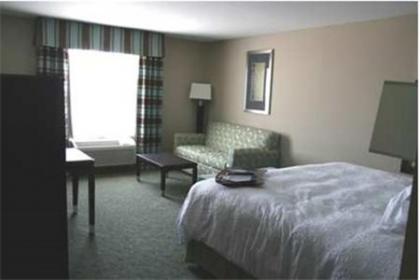 Hampton Inn & Suites Crawfordsville - image 7