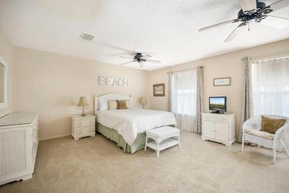 Tarpon Run 12 3 Bedrooms Pool WiFi Sleeps 7 Walk to Beach - image 8