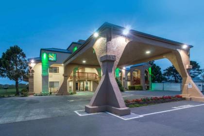 Quality Inn  Suites Redwood Coast