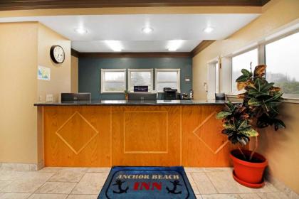 Anchor Beach Inn - image 8