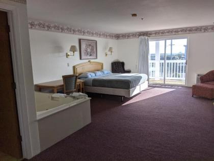 Bayview Inn - image 8