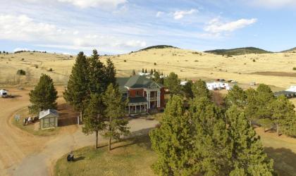 Cripple Creek Hospitality House  travel Park