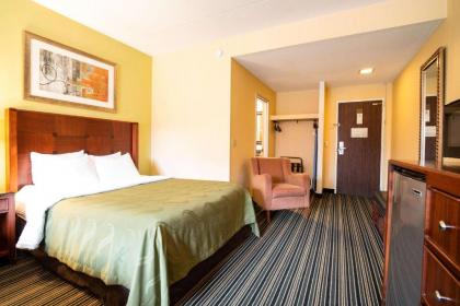 Quality Inn Cromwell - Middletown - image 2