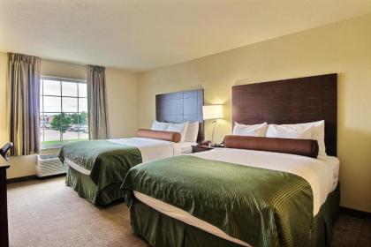 Cobblestone Hotel and Suites - Crookston - image 4