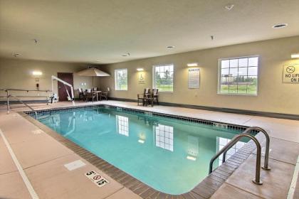 Cobblestone Hotel and Suites - Crookston - image 6