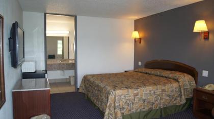 Executive Inn - image 14