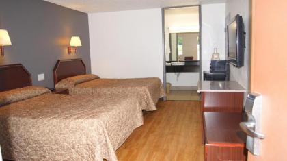 Executive Inn - image 4