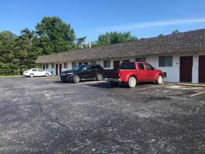 Economy Inn - image 9