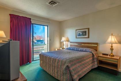 Well Appointed Resort at Lake Tansi - One Bedroom Suite #1 - image 11