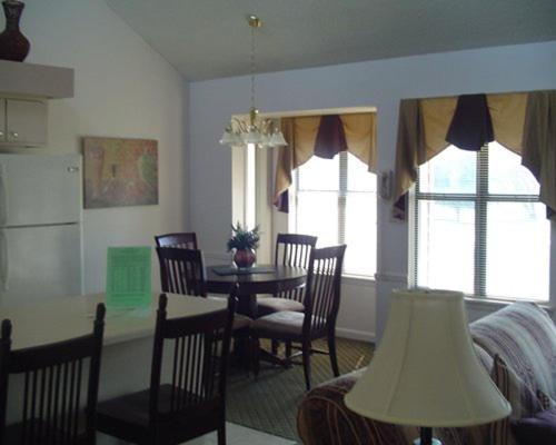 Spectacular Lakeview Resort in Lake Tansi - Two Bedroom Condo #1 - image 3