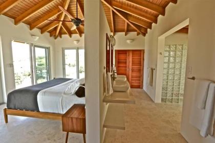 luxury property walking distance to zoni beach - image 3