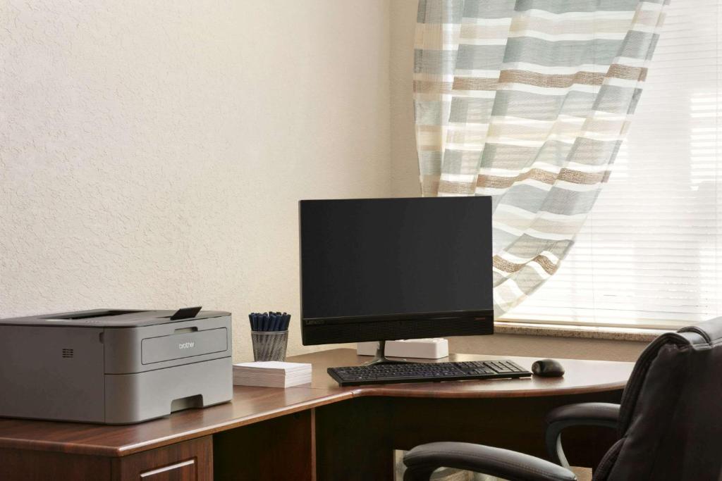 Microtel Inn & Suites by Wyndham Culpeper - image 3