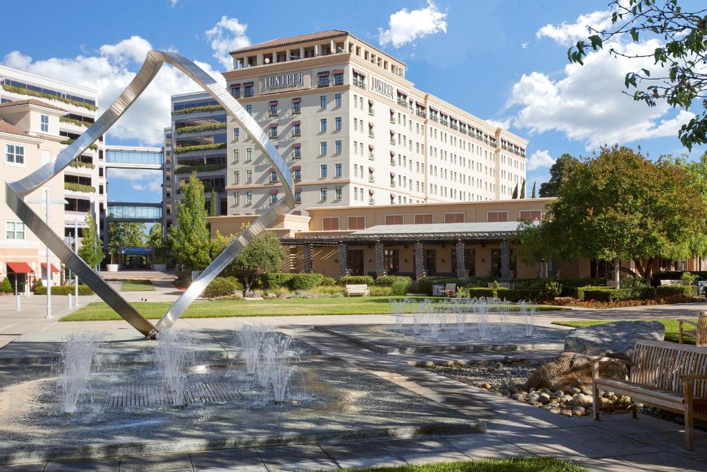 Juniper Hotel Cupertino Curio Collection by Hilton - main image