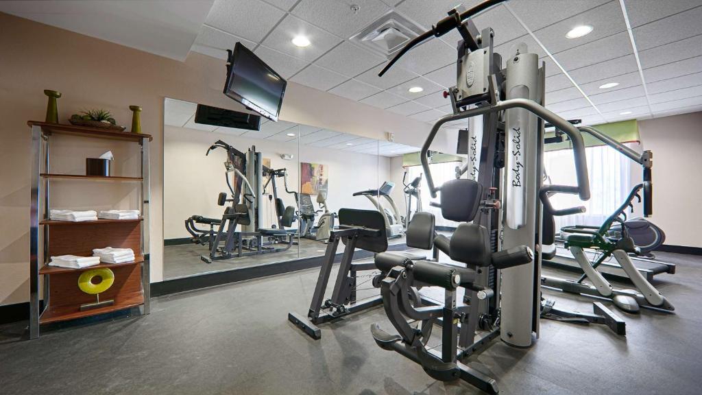 Best Western Plus Cushing Inn & Suites - image 7