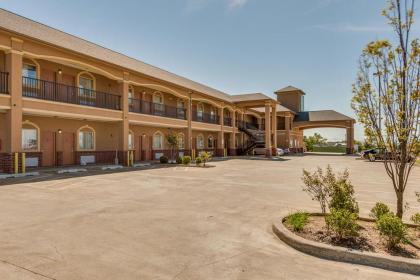 Executive Inn & Suites Cushing - image 13