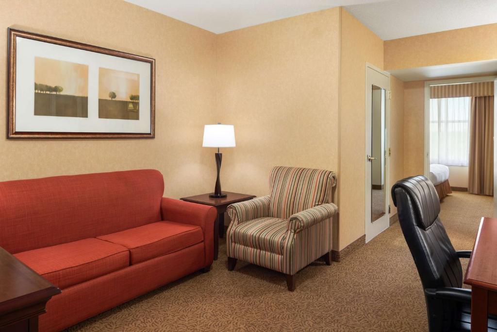 Country Inn & Suites by Radisson Cuyahoga Falls OH - image 5