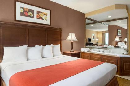 Country Inn & Suites by Radisson Cuyahoga Falls OH - image 8