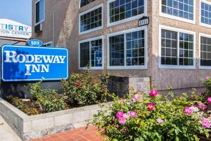 Rodeway Inn Cypress - image 10