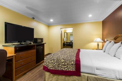 Rodeway Inn Cypress - image 11