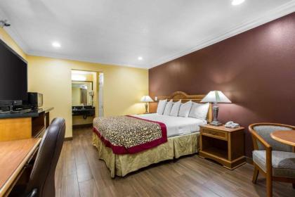 Rodeway Inn Cypress - image 12