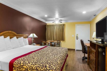 Rodeway Inn Cypress - image 15