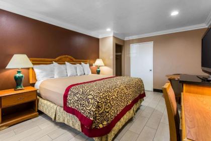 Rodeway Inn Cypress - image 3