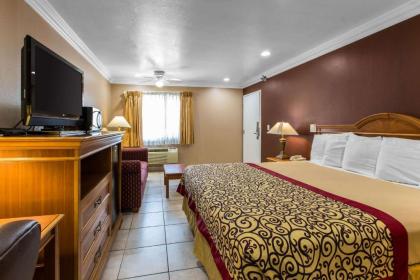 Rodeway Inn Cypress - image 6