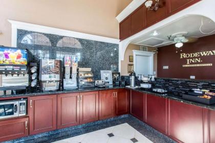 Rodeway Inn Cypress - image 7