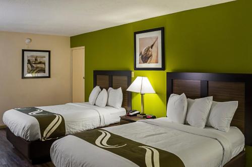 Quality Inn Biloxi Beach - image 2