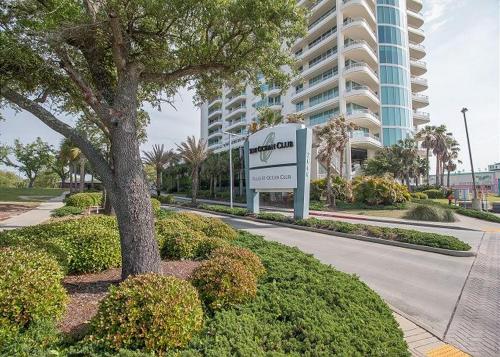 Ocean Club by Biloxi Beach Resort Rentals - main image
