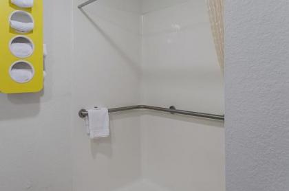 Motel 6-Biloxi MS - Ocean Springs - image 2