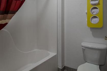 Motel 6-Biloxi MS - Ocean Springs - image 4