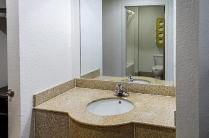 Motel 6-Biloxi MS - Ocean Springs - image 5