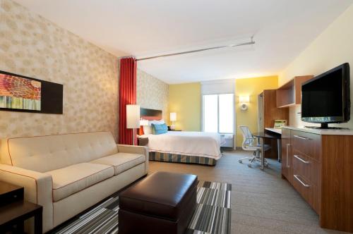 Home2 Suites by Hilton Biloxi/North/D'Iberville - main image