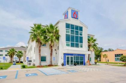 Motel 6-Biloxi MS - Beach