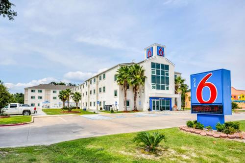 Motel 6-Biloxi MS - Beach - image 5