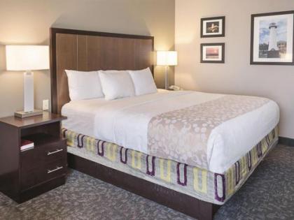 La Quinta by Wyndham Biloxi - image 3