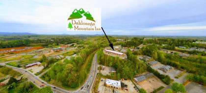 Dahlonega Mountain Inn - image 12