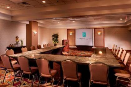 Embassy Suites by Hilton Dallas Near the Galleria - image 3