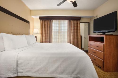 Homewood Suites by Hilton Dallas-Park Central Area - image 2