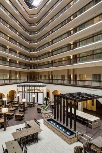 Embassy Suites by Hilton Dallas-Love Field