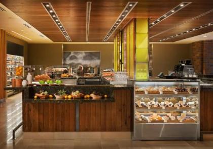 Hilton Anatole - image 15
