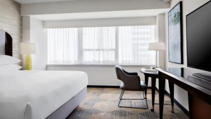 Sheraton Dallas Hotel - image 1
