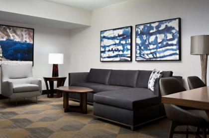 Sheraton Dallas Hotel - image 2