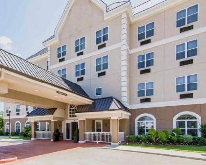 Quality Inn  Suites I 35 EWalnut Hill Dallas