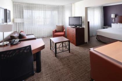 Sonesta ES Suites Dallas Central Expressway - image 1