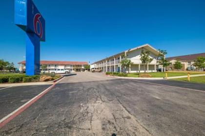 motel 6 Dallas tX   Farmers Branch Texas